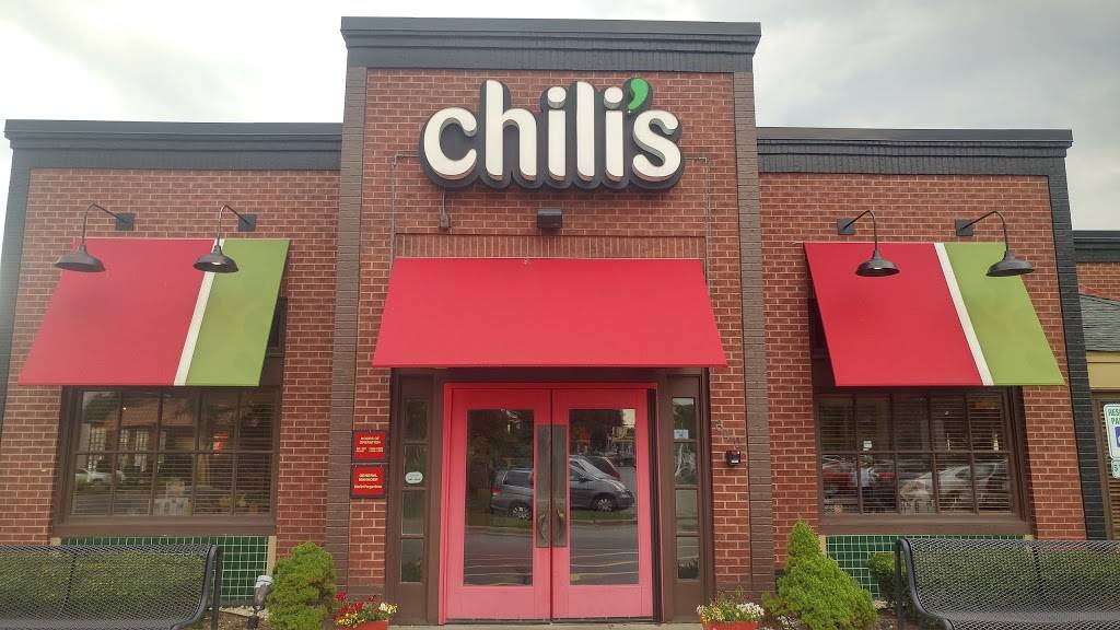 Chilis Grill & Bar | meal takeaway | 640 E Rand Rd, Arlington Heights, IL 60004, USA | 8478188171 OR +1 847-818-8171
