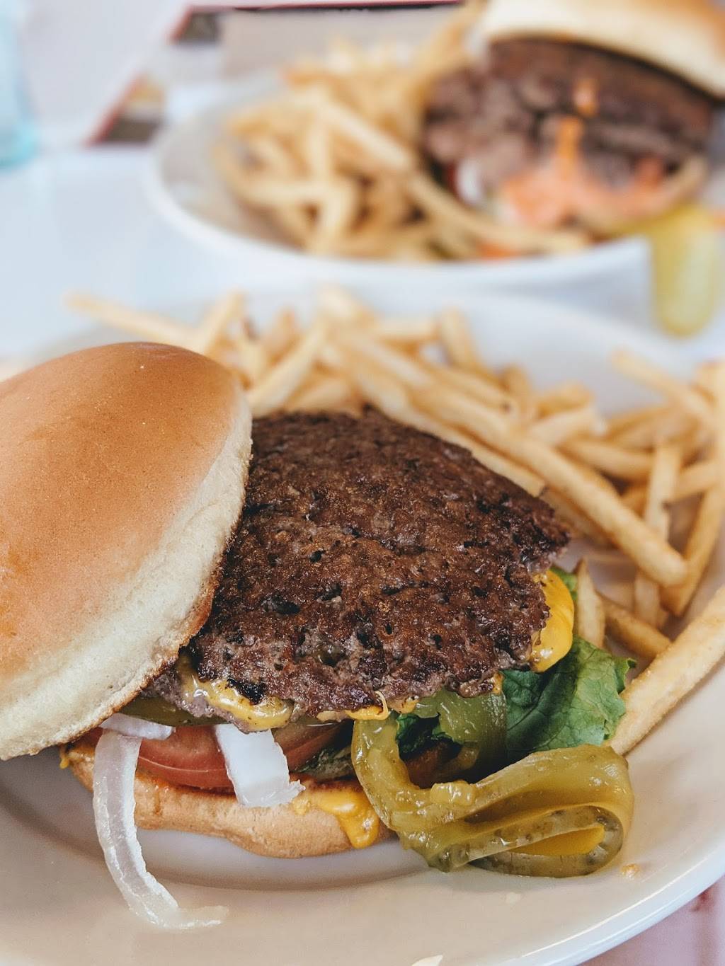 Steak n Shake | restaurant | 32751 Concord Dr, Madison Heights, MI 48071, USA | 2485881355 OR +1 248-588-1355