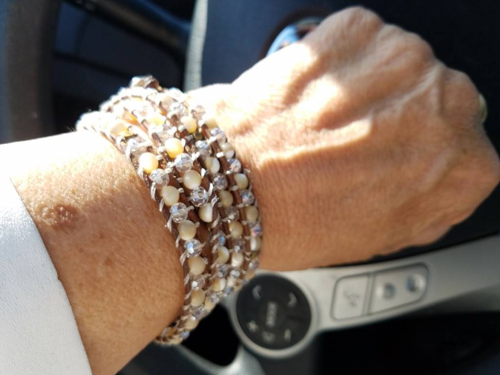 KFC | restaurant | 3061 Sawtelle Blvd, Los Angeles, CA 90066, USA | 3103986580 OR +1 310-398-6580