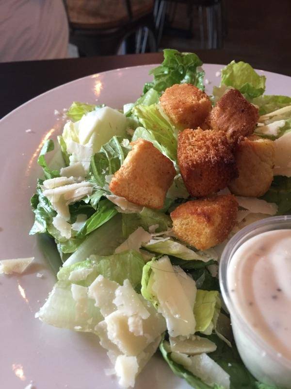 Bridget McNeills Bar & Kitchen | restaurant | 420 W Belmont Ave, Chicago, IL 60657, USA | 7732486654 OR +1 773-248-6654