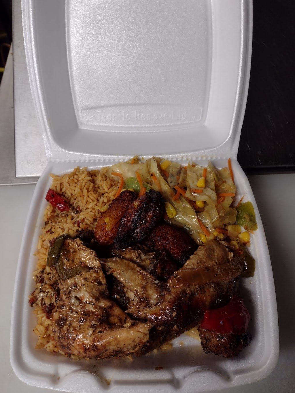 Caribbean Fusion Kitchen | restaurant | 9802 Liberty Rd, Randallstown, MD 21133, USA | 4434319394 OR +1 443-431-9394