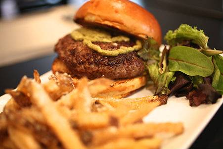 Tuckd Away Bar and Grill | restaurant | 90 Yonkers Ave, Tuckahoe, NY 10707, USA | 9142229162 OR +1 914-222-9162