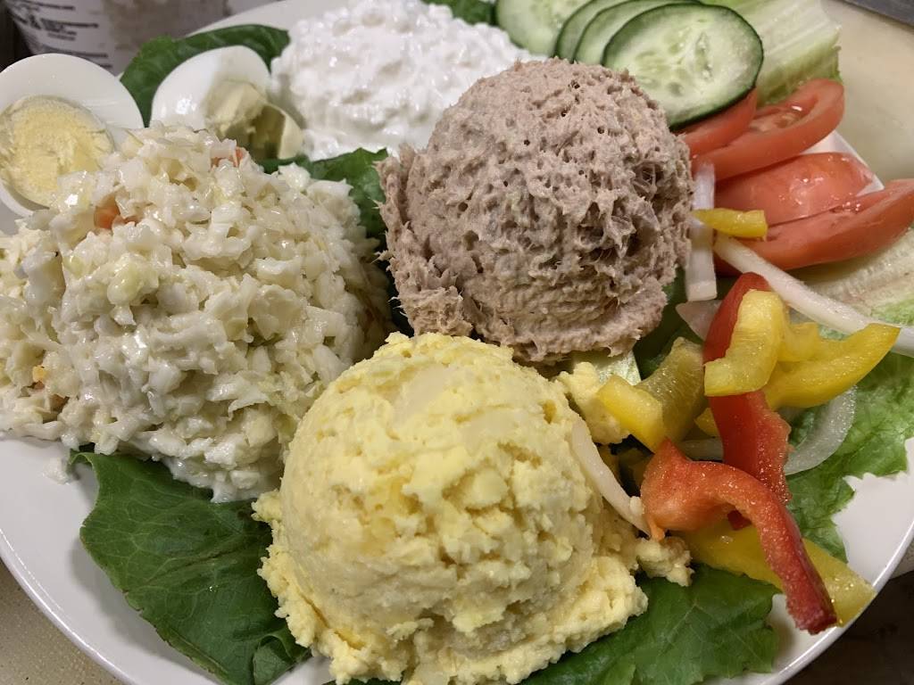 Gresas Cafe | restaurant | 108 N Chestnut St, De Soto, IL 62924, USA | 6188673175 OR +1 618-867-3175