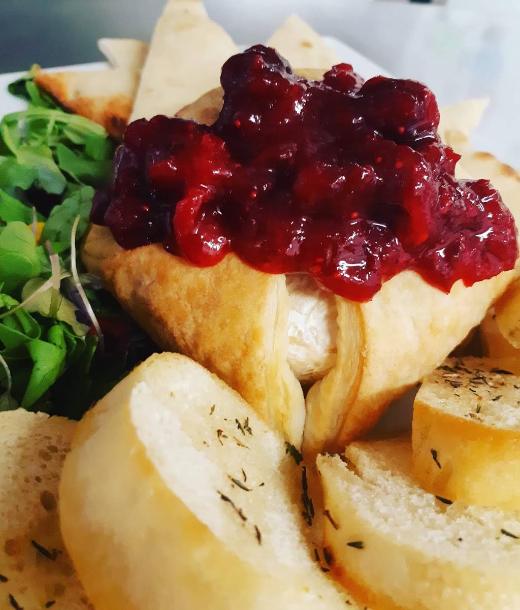 Iron Horse Bar & Grill | restaurant | 1 Church St, Cookstown, ON L0L 1L0, Canada | 7054582500 OR +1 705-458-2500