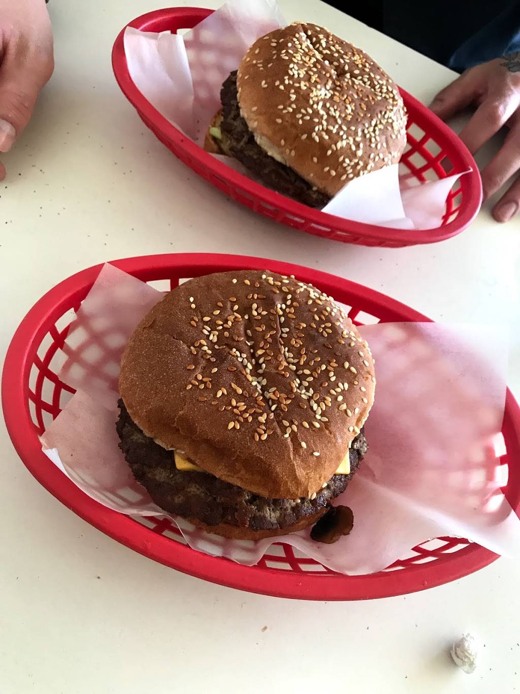 B & J 1/4 LB Burgers | restaurant | 6202 3rd St, San Francisco, CA 94124, USA | 4154674560 OR +1 415-467-4560