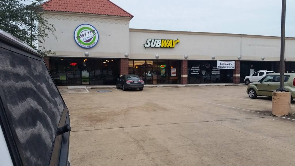 Subway Restaurants | restaurant | Westland Plaza, 8302 N Eldridge Pkwy #210, Houston, TX 77041, USA | 2818073776 OR +1 281-807-3776