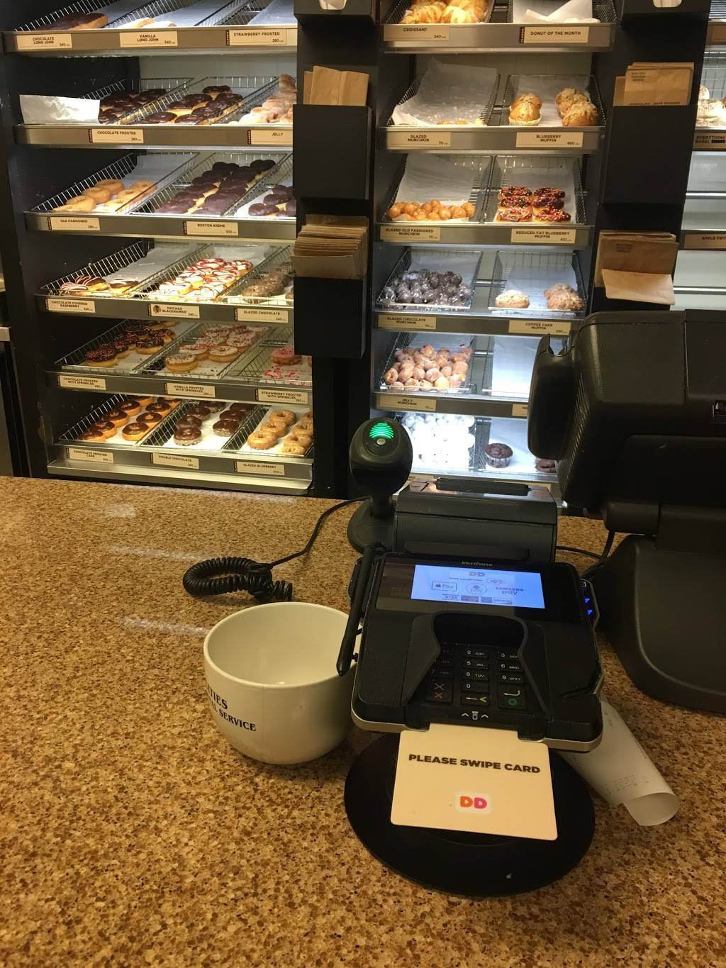Dunkin Donuts | cafe | 1005 S Mannheim Rd, Westchester, IL 60154, USA | 7083447980 OR +1 708-344-7980