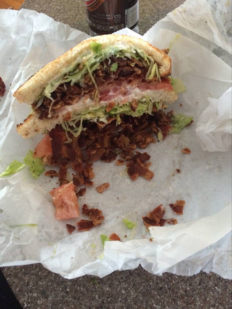 J & W Sandwich Shoppe‎ | meal takeaway | 2004 Worth Ave, Norwood, OH 45212, USA | 5136319755 OR +1 513-631-9755