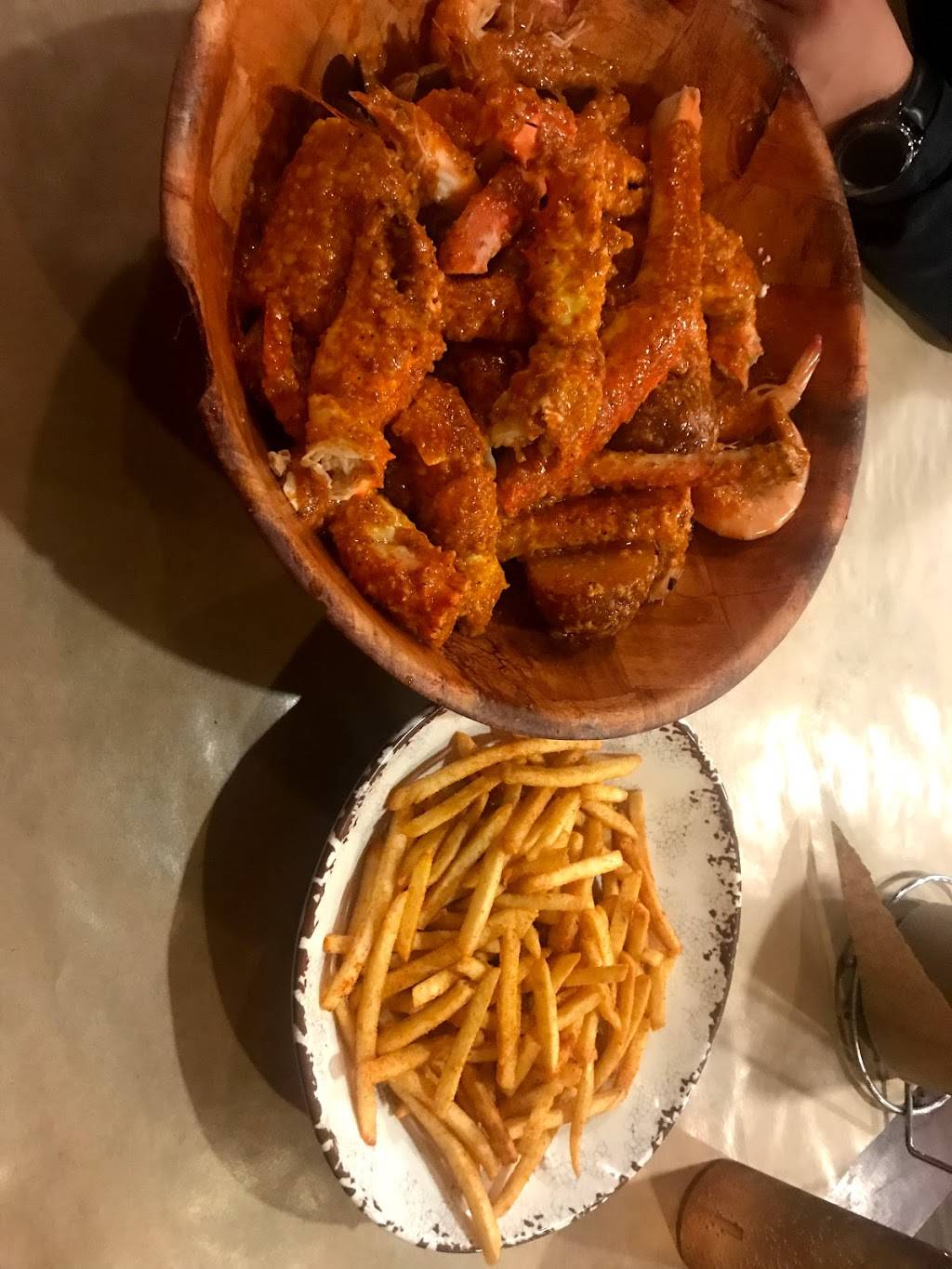 Hang Ten Boiler | restaurant | 2315 Santa Clara Ave, Alameda, CA 94501, USA | 5102638688 OR +1 510-263-8688