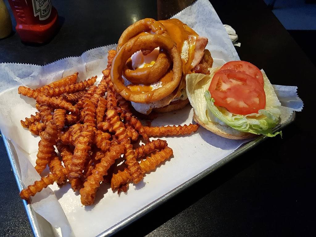 Knuckleheads | restaurant | 80 Center St, Wallingford, CT 06492, USA | 2037937623 OR +1 203-793-7623