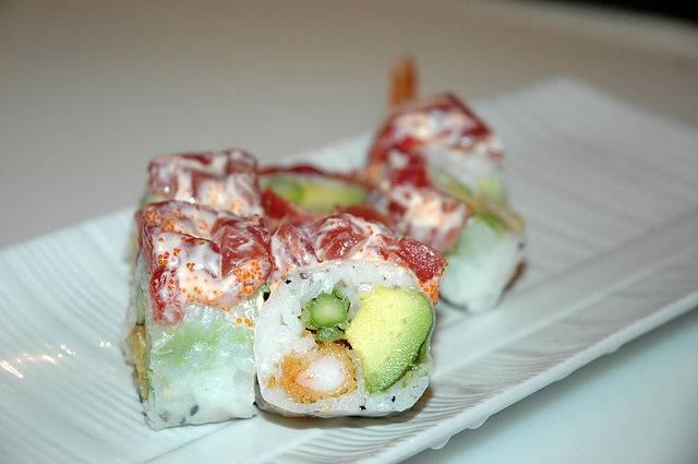 Sushi Selection | restaurant | 305 Boulevard Curé-Labelle, Sainte-Thérèse, QC J7E 0C1, Canada | 4504191211 OR +1 450-419-1211