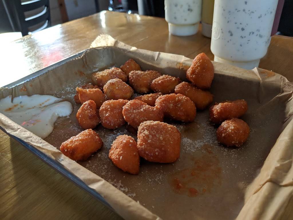 Waterfront Bar & Grill | restaurant | 215 N Main St, Kewaunee, WI 54216, USA | 9203880505 OR +1 920-388-0505