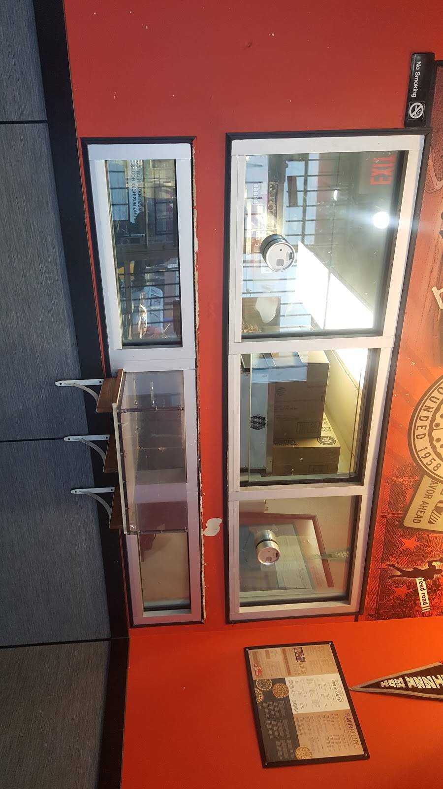 Pizza Hut | restaurant | 9441 Cullen Blvd, Houston, TX 77033, USA | 2812884444 OR +1 281-288-4444