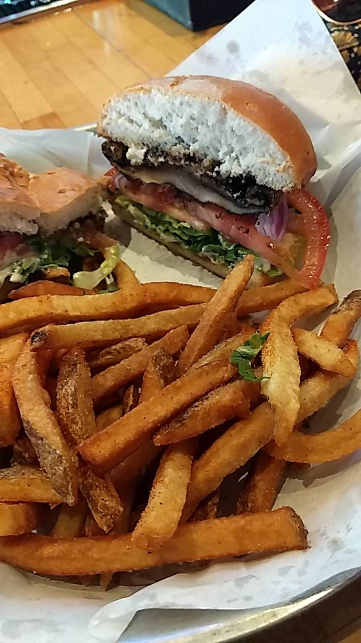 Green Door Public House | restaurant | 600 S Harwood St, Dallas, TX 75201, USA | 2147490240 OR +1 214-749-0240