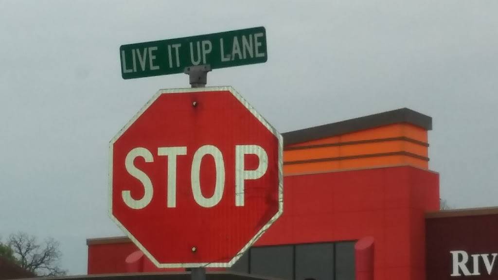 Twin Bridges Restaurant | restaurant | 100 Jackpot Pl, Wyandotte, OK 74370, USA | 9186786456 OR +1 918-678-6456