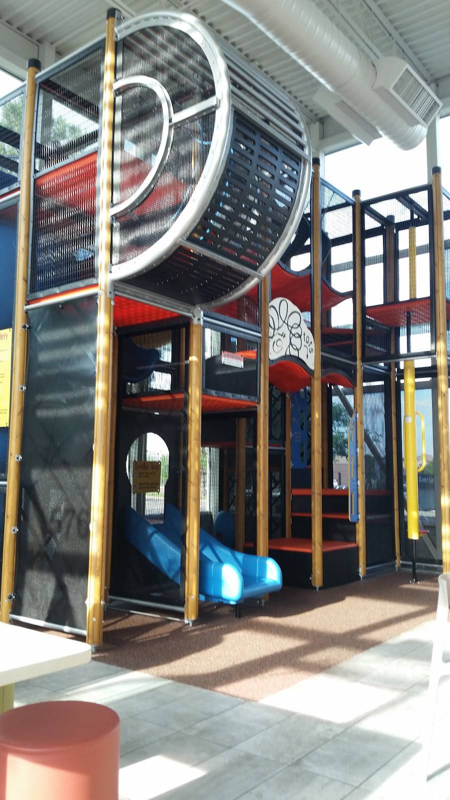 McDonalds | cafe | 5765 Constitution Ave, Colorado Springs, CO 80915, USA | 7196370393 OR +1 719-637-0393