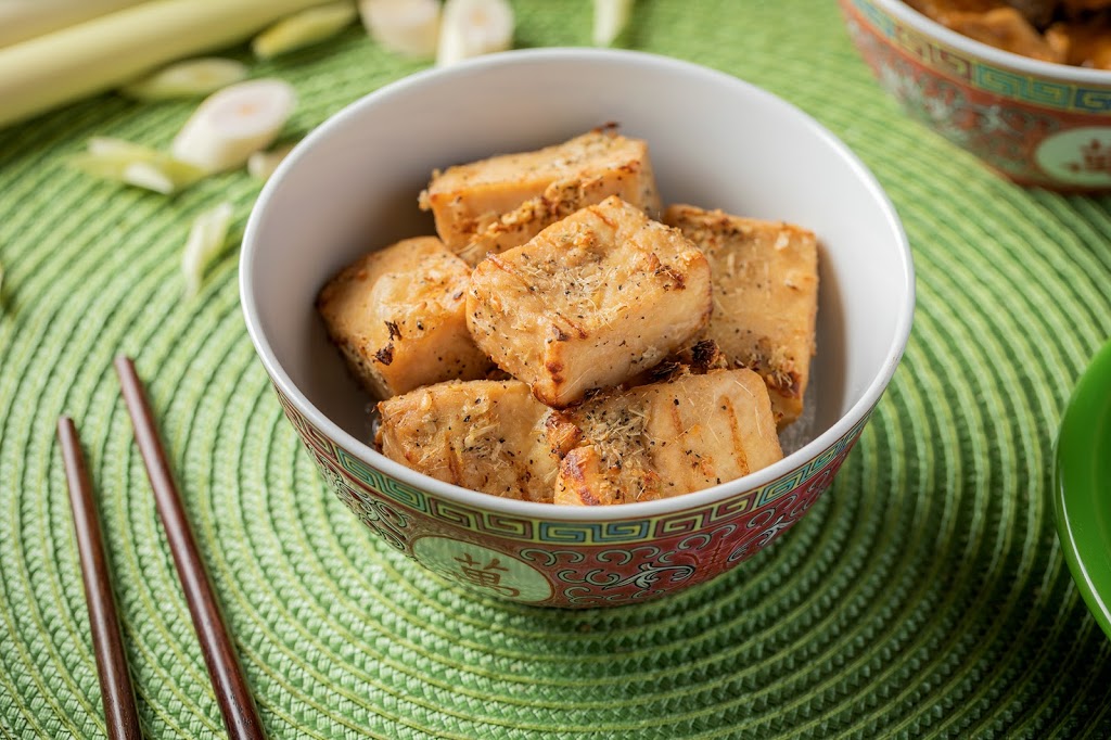 Viet Nom Nom - Dr. Murphys Food Hall | restaurant | 1811 W Harrison St, Chicago, IL 60612, USA | 3125362104 OR +1 312-536-2104