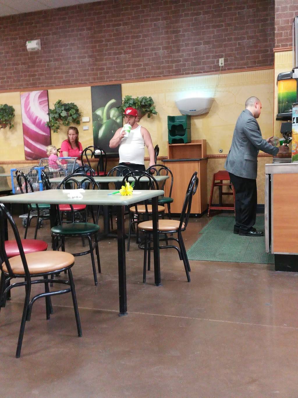 Subway | restaurant | 7100 Raggard Rd, Louisville, KY 40216, USA | 5024475787 OR +1 502-447-5787