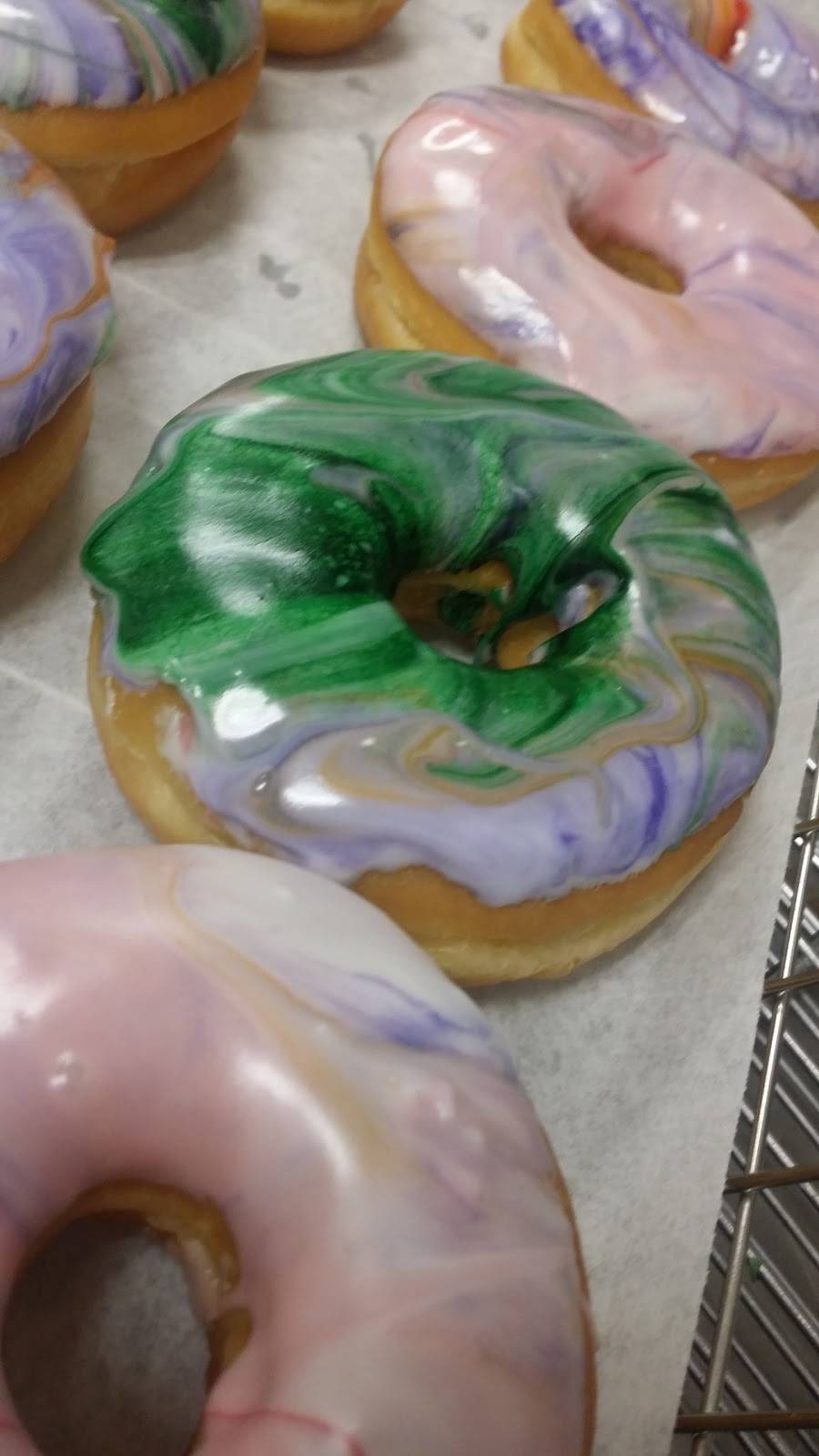 Dunkin Donuts | cafe | 1622 W Kennedy Blvd, Tampa, FL 33606, USA | 8132533322 OR +1 813-253-3322