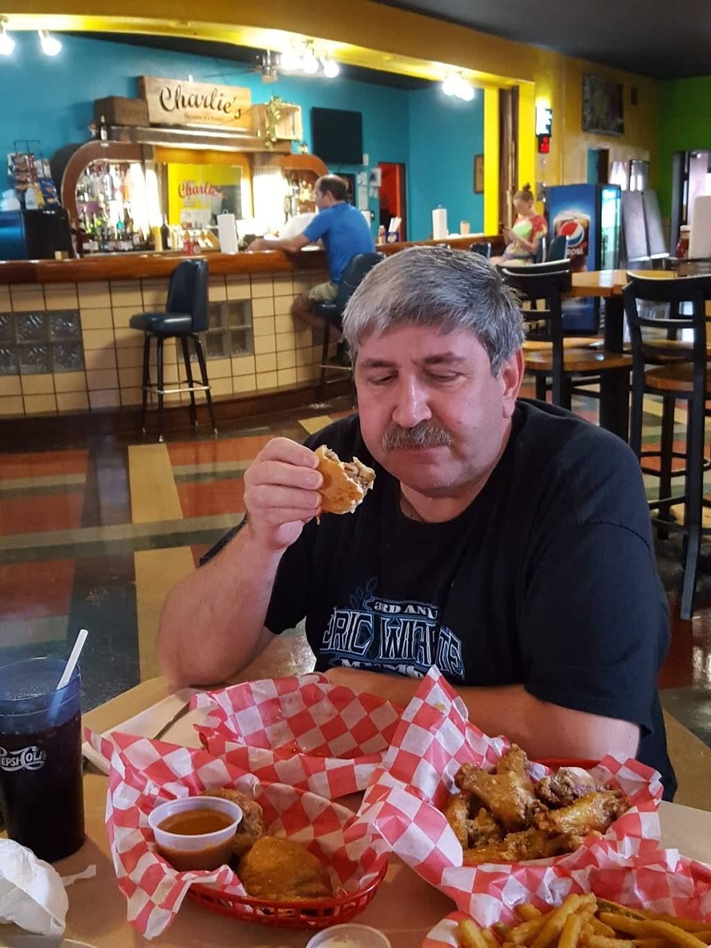 Charlies Restaurant | restaurant | 119 N Main St, DuBois, PA 15801, USA | 8142997168 OR +1 814-299-7168