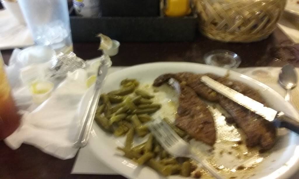 Paris Family Restaurant | restaurant | 2002 S Main St, Paris, IL 61944, USA | 2174660000 OR +1 217-466-0000