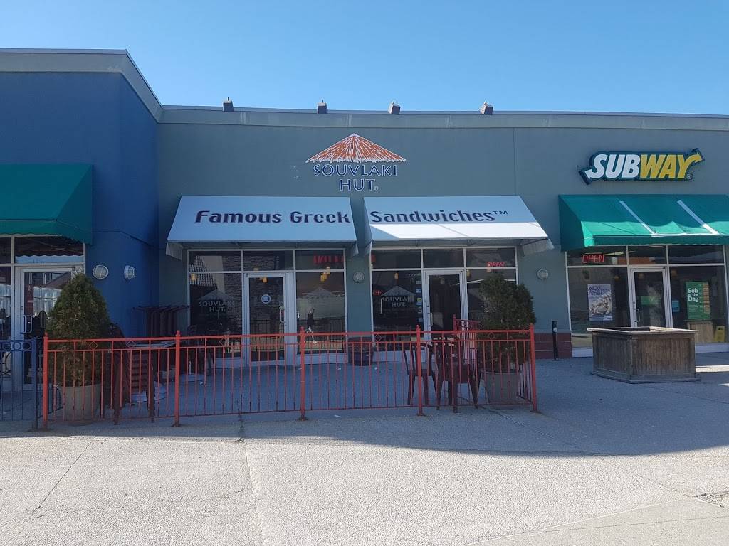 Souvlaki Hut | restaurant | 2085 Winston Park Dr, Oakville, ON L6H 5R7, Canada | 9058293344 OR +1 905-829-3344