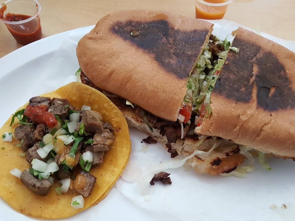 Taqueria Dos De Oros | restaurant | 650 E Blue Ridge Blvd, Kansas City, MO 64145, USA | 8169436642 OR +1 816-943-6642