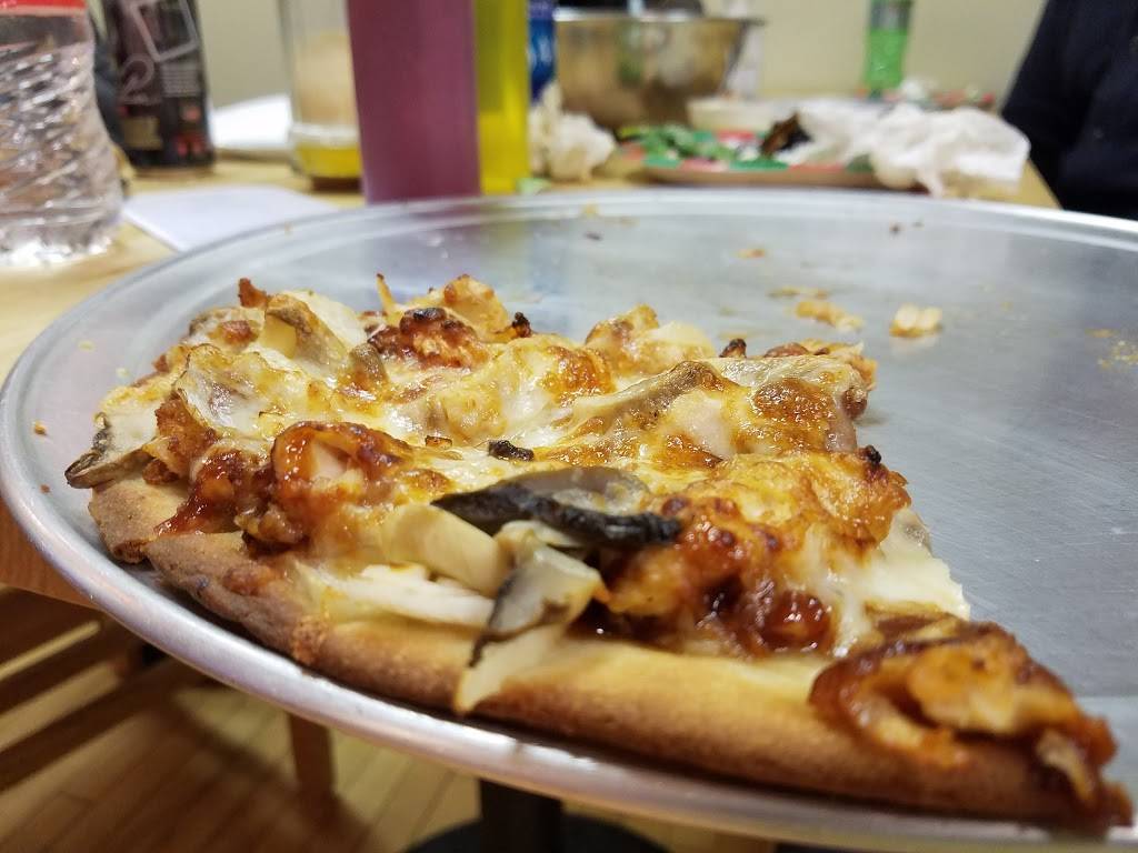 Marathon Pizza | meal delivery | 30 Main St, Hopkinton, MA 01748, USA | 5084357151 OR +1 508-435-7151