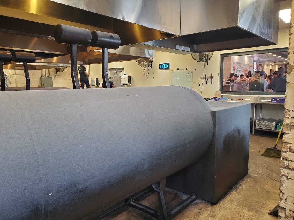 Truth BBQ | restaurant | 110 S Heights Blvd, Houston, TX 77007, USA | 8328350001 OR +1 832-835-0001