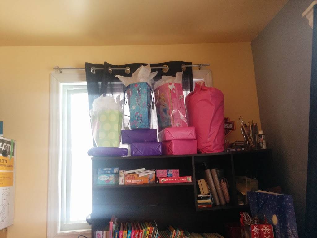 Restaurant Alyce | restaurant | 127 Rang de la Baie, Saint-Sébastien, QC J0J 2C0, Canada | 4502445479 OR +1 450-244-5479