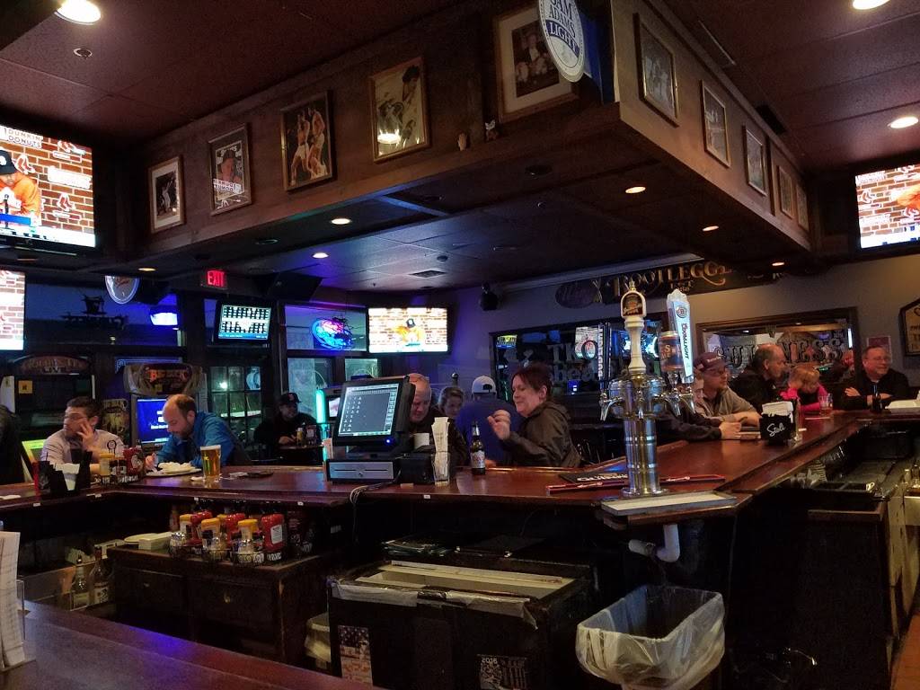 TKO Sheas Sports Cafe | restaurant | 932 Hingham St, Rockland, MA 02370, USA | 7818718574 OR +1 781-871-8574