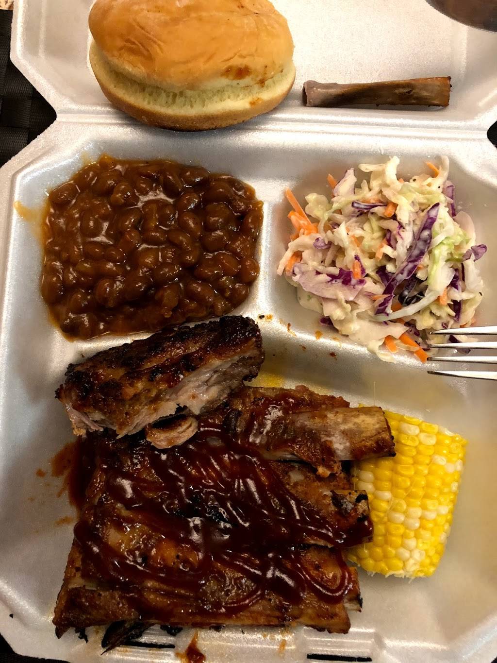 Fat Pig BBQ | restaurant | 7533 Olympic View Dr, Edmonds, WA 98026, USA | 4253617640 OR +1 425-361-7640