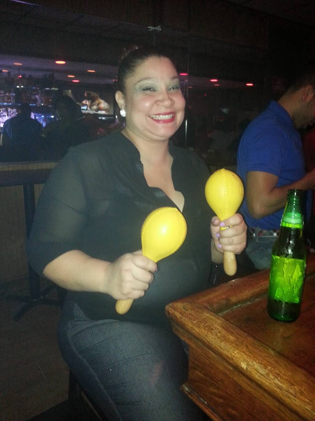 Prestige | restaurant | 309 E Main St, Waterbury, CT 06702, USA | 2038054655 OR +1 203-805-4655