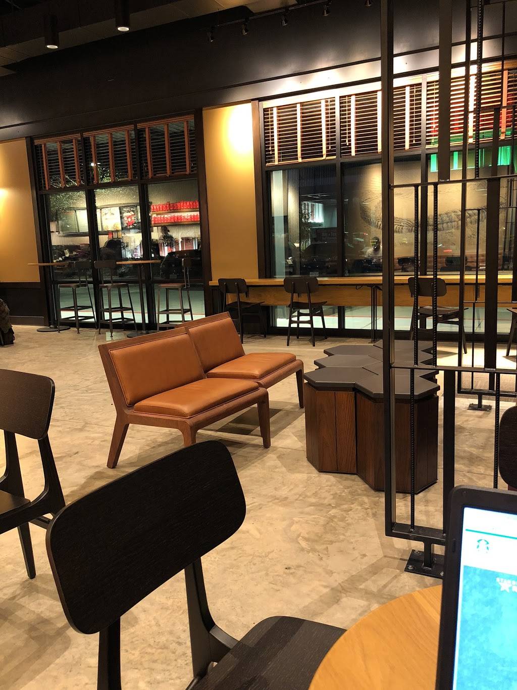Starbucks | cafe | 1801 Richmond Ave, Houston, TX 77098, USA | 3462622674 OR +1 346-262-2674