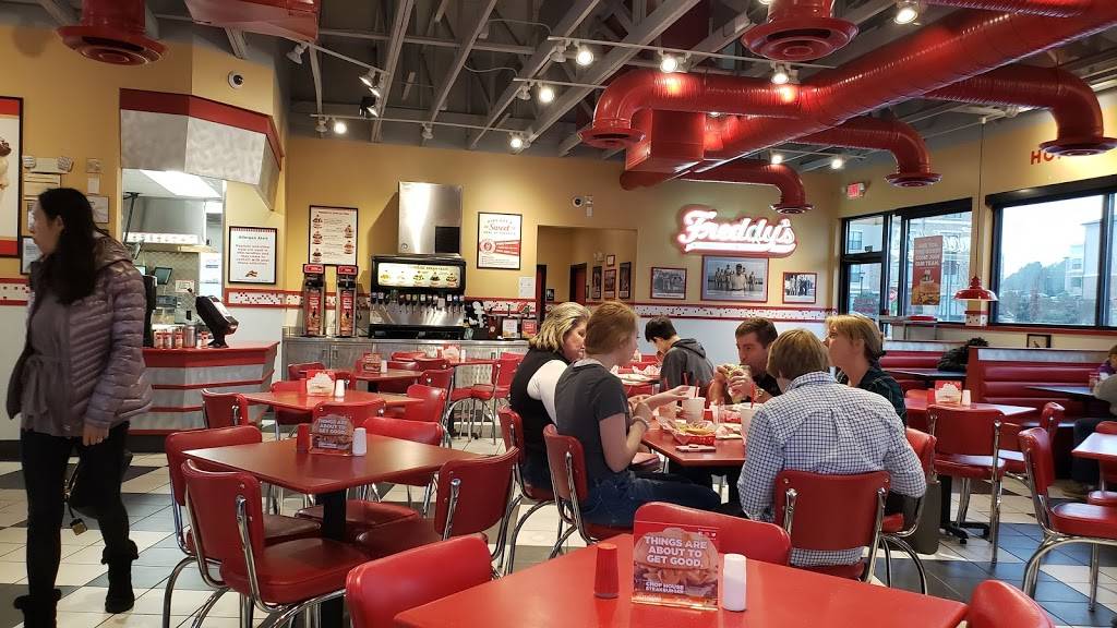 Freddys Frozen Custard & Steakburgers | restaurant | 2230 Peachtree Industrial Blvd, Duluth, GA 30097, USA | 6786948232 OR +1 678-694-8232