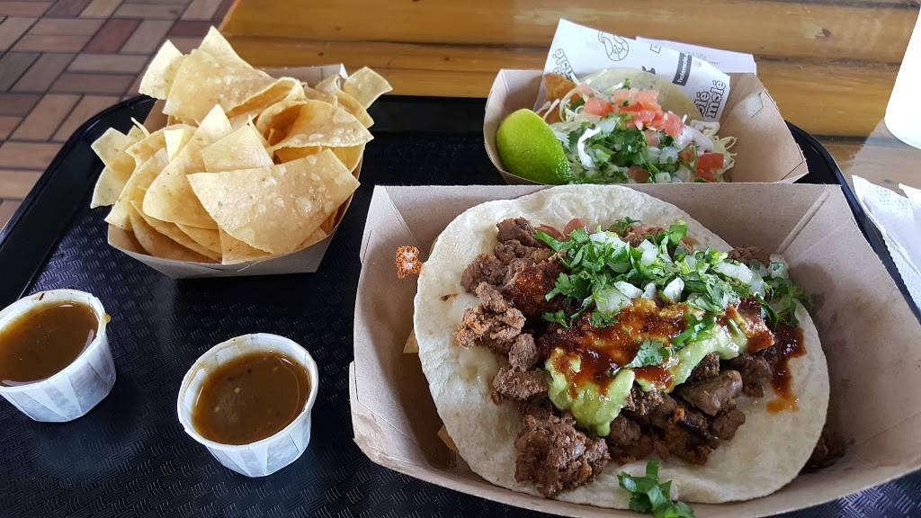 Hole Mole | restaurant | 17491 Beach Blvd, Huntington Beach, CA 92647, USA | 7148413474 OR +1 714-841-3474