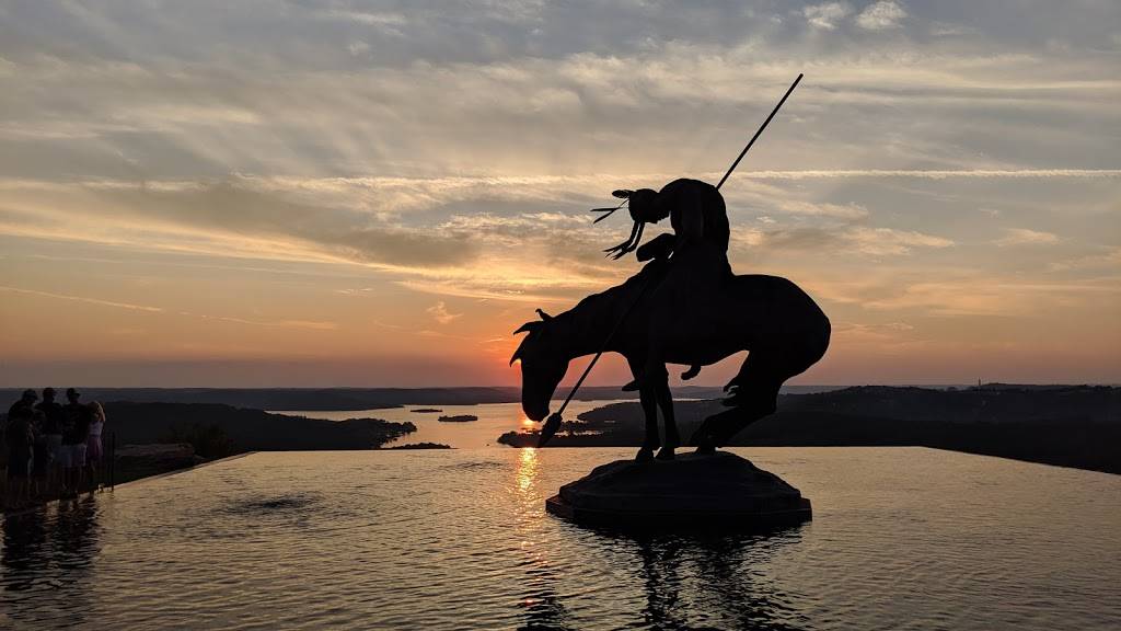 Top of the Rock | restaurant | 150 Top of the Rock Rd, Ridgedale, MO 65739, USA | 8002256343 OR +1 800-225-6343