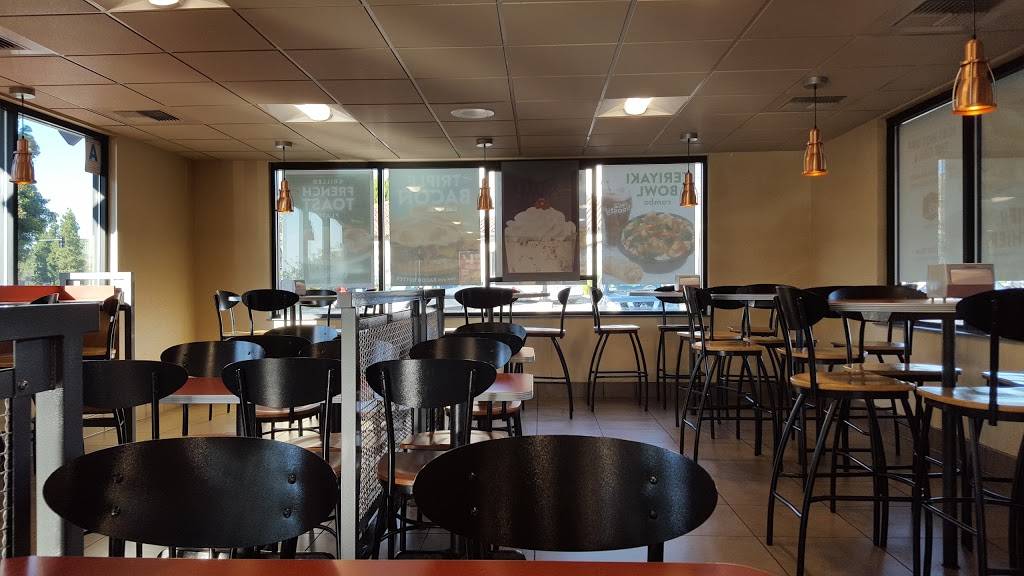 Jack in the Box | restaurant | 13245 Black Mountain Rd, San Diego, CA 92129, USA | 8584847696 OR +1 858-484-7696