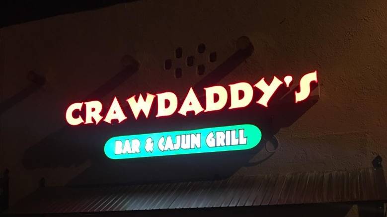 Crawdaddys Bar and Grill | restaurant | 212 Cincinnati Ave, El Paso, TX 79902, USA | 9155339332 OR +1 915-533-9332
