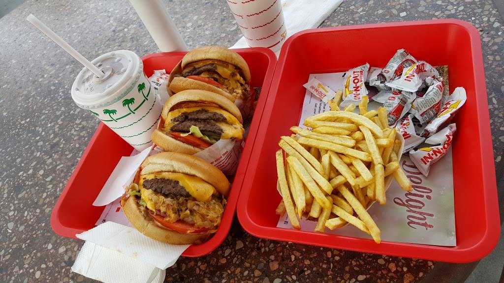 In-N-Out Burger | restaurant | 6634 Clay St, Riverside, CA 92509, USA | 8007861000 OR +1 800-786-1000