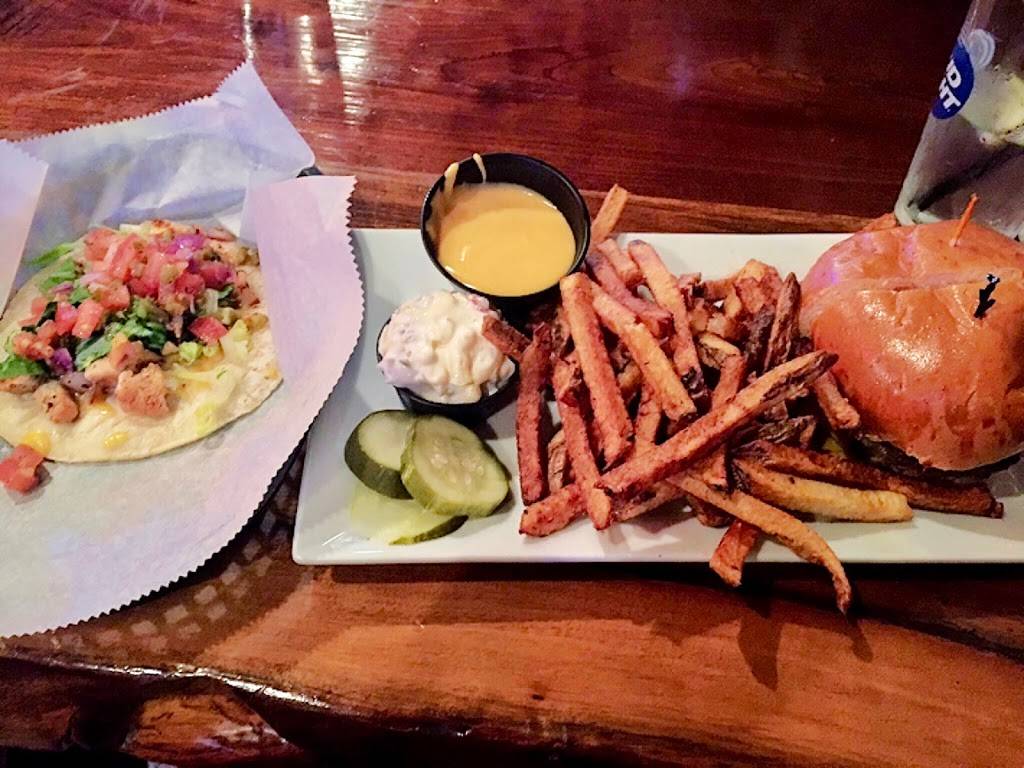 Pub Webb | restaurant | 1527 Cecil B. Moore Ave, Philadelphia, PA 19121, USA | 2676878256 OR +1 267-687-8256