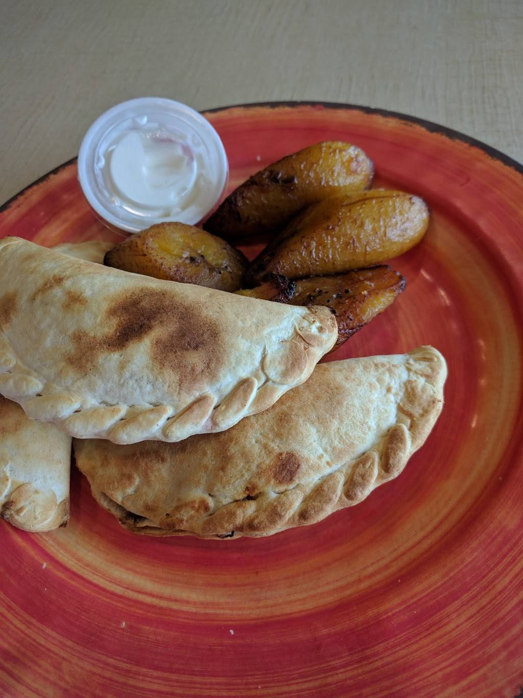 Pollo Campero | meal takeaway | 7705 Richmond Hwy #101, Alexandria, VA 22306, USA | 7033600864 OR +1 703-360-0864