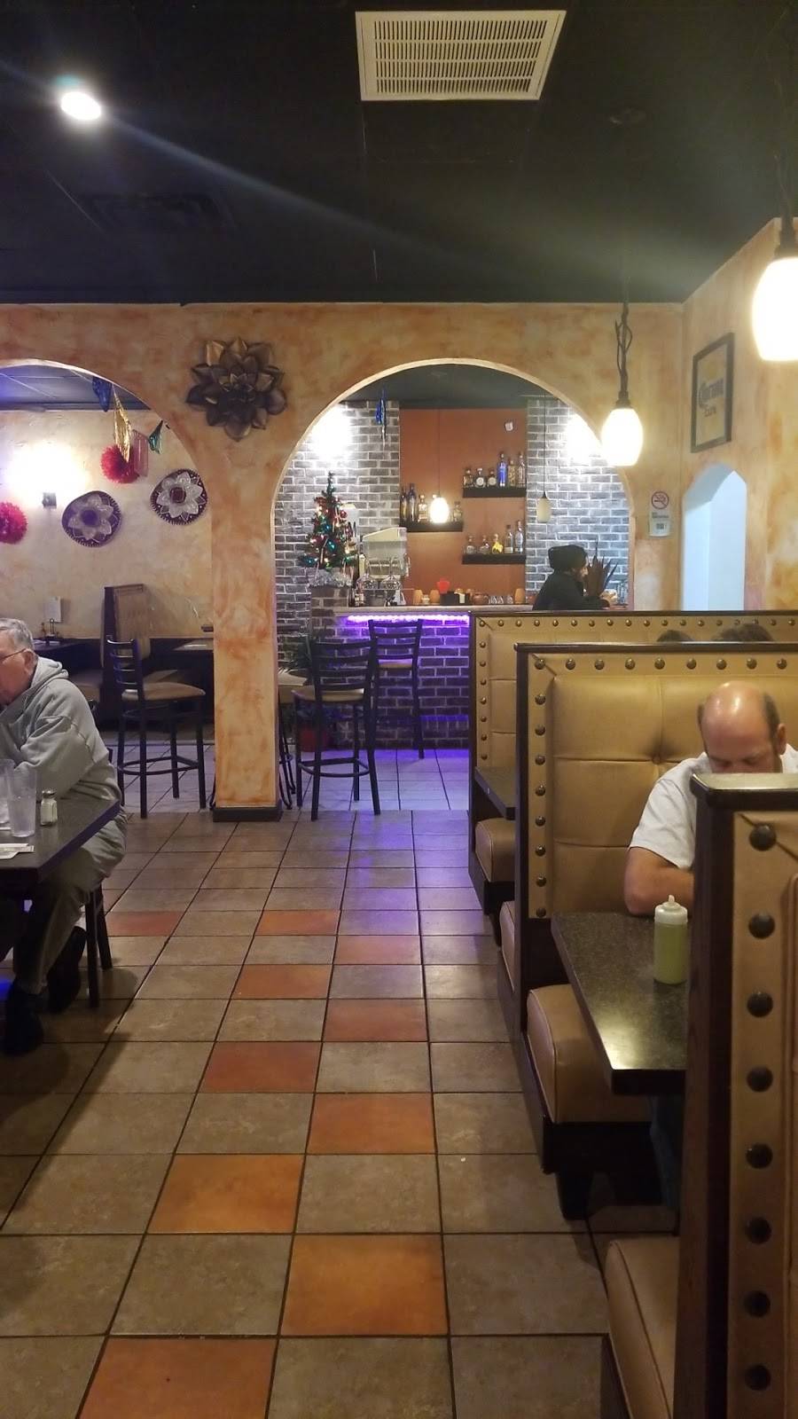 Garcias | restaurant | 698 S Water Ave, Gallatin, TN 37066, USA | 6152305650 OR +1 615-230-5650