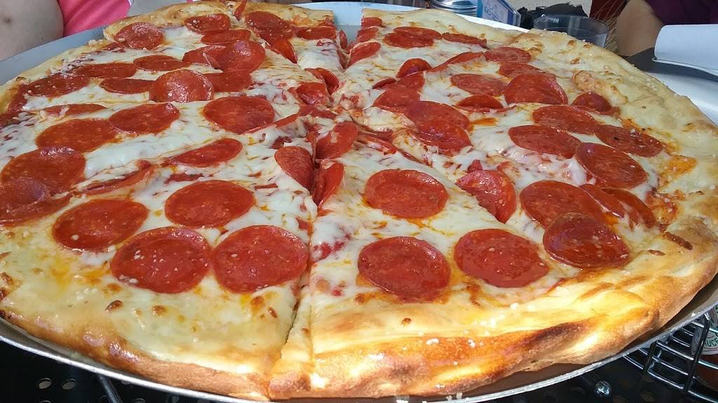 Beach Street Pizza & Bar | restaurant | 303 Beach St, Santa Cruz, CA 95060, USA | 8314718530 OR +1 831-471-8530