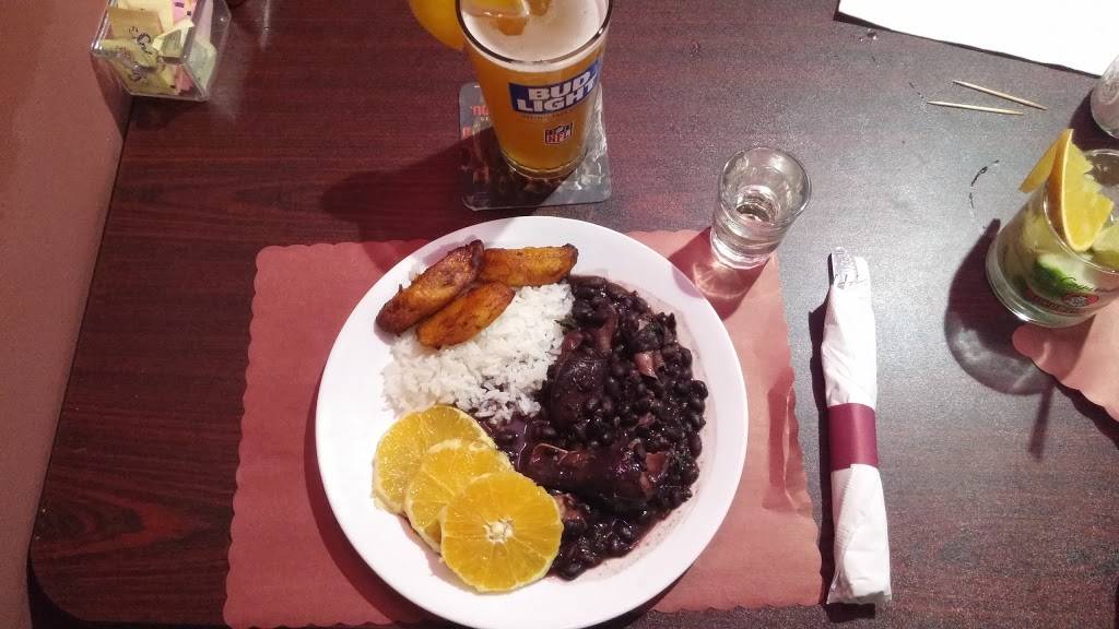 Mauricios Bar & Grill | restaurant | 5024 N Federal Hwy, Lighthouse Point, FL 33064, USA | 9546374169 OR +1 954-637-4169