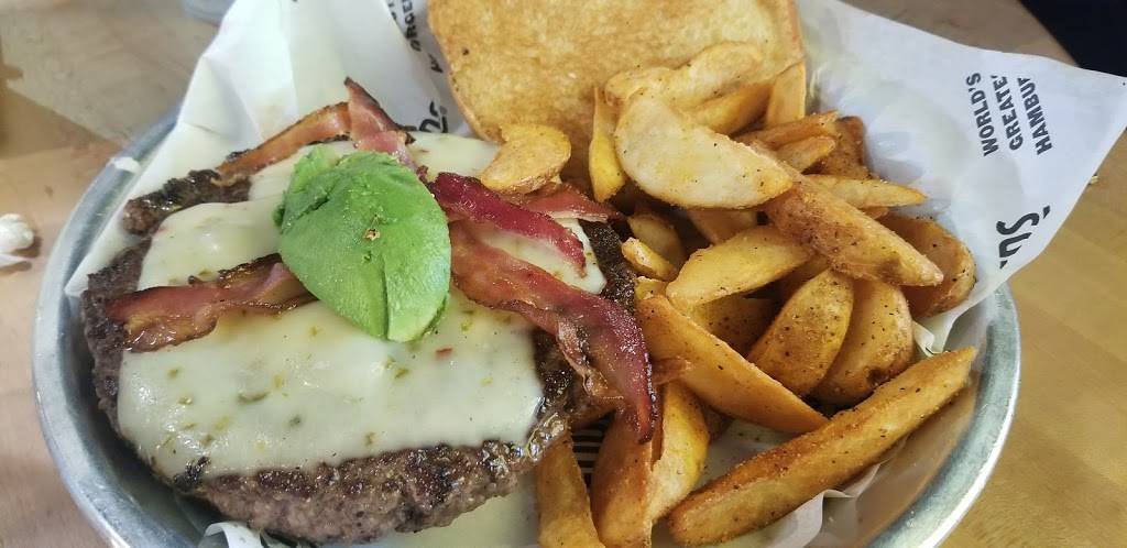 Fuddruckers | restaurant | 3929 Southwest Fwy, Houston, TX 77027, USA | 7136218222 OR +1 713-621-8222