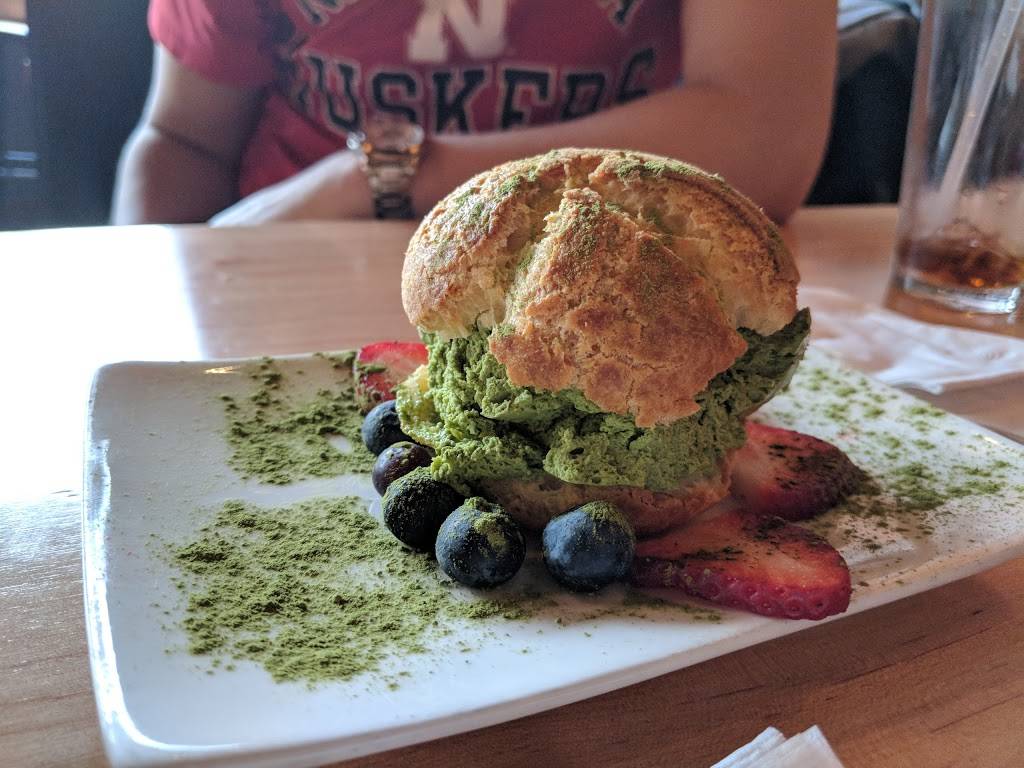 Earths Kitchen | restaurant | 3715 N Halsted St, Chicago, IL 60613, USA | 7736486000 OR +1 773-648-6000