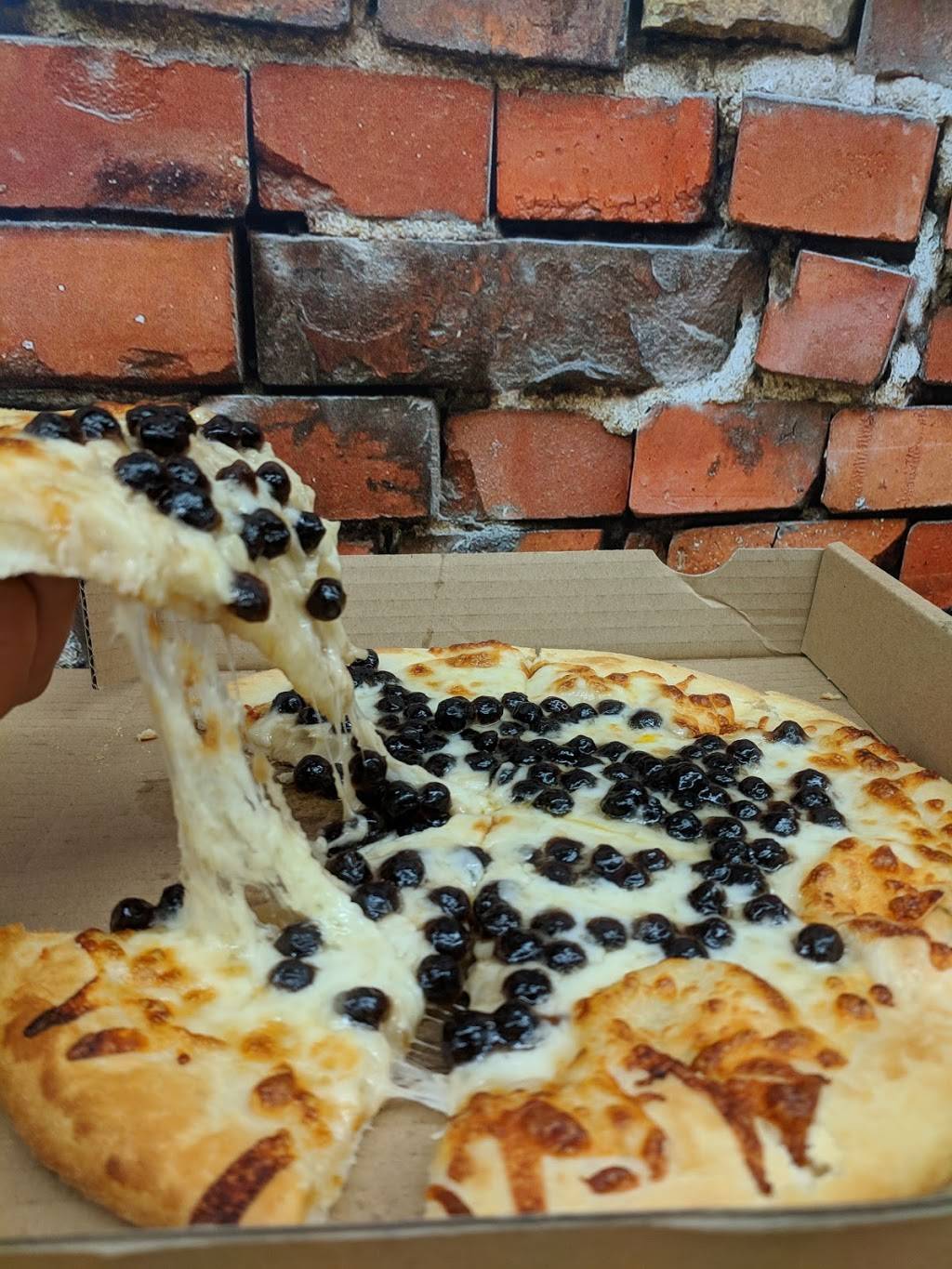 Lucky Pizza | restaurant | 9542 Katella Ave, Anaheim, CA 92804, USA | 7147720168 OR +1 714-772-0168