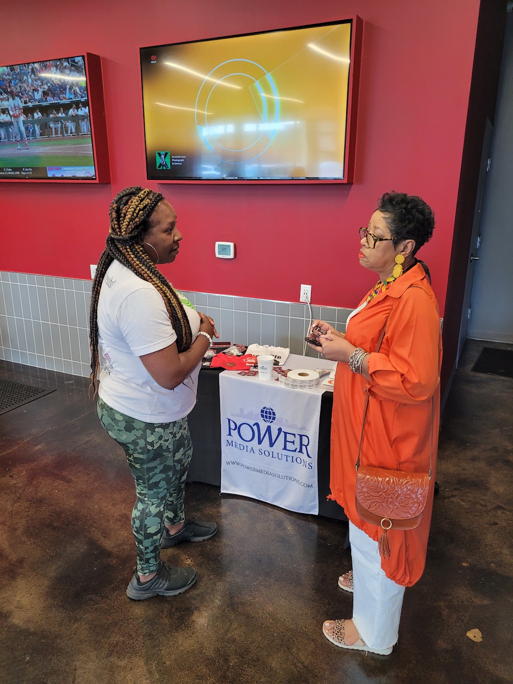 Wing Guru - Whitehaven | restaurant | 4130 Elvis Presley Blvd Suite 102, Memphis, TN 38116, USA | 9017914726 OR +1 901-791-4726