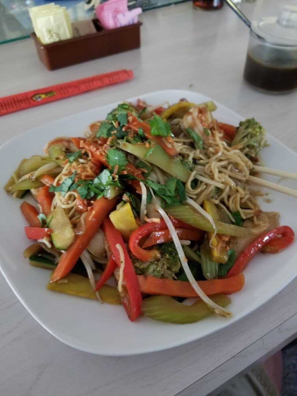 Saigon Bistro | restaurant | 600 S Yonge St # 16B, Ormond Beach, FL 32174, USA | 3866157302 OR +1 386-615-7302